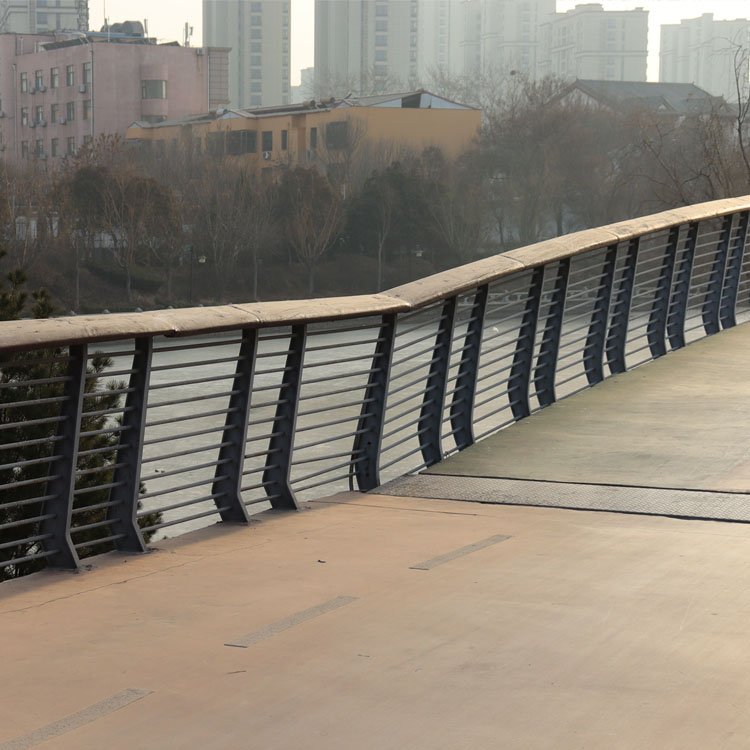 景觀護(hù)欄廠家供應(yīng)